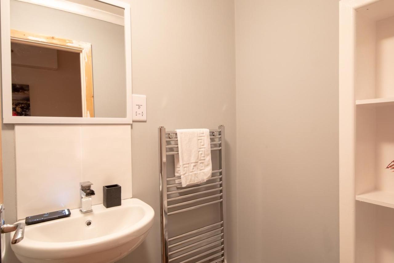 Host & Stay - Hanover Apartment Swansea Exteriör bild